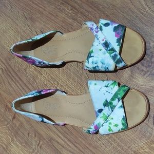 Franco Sarto - peep toe flats